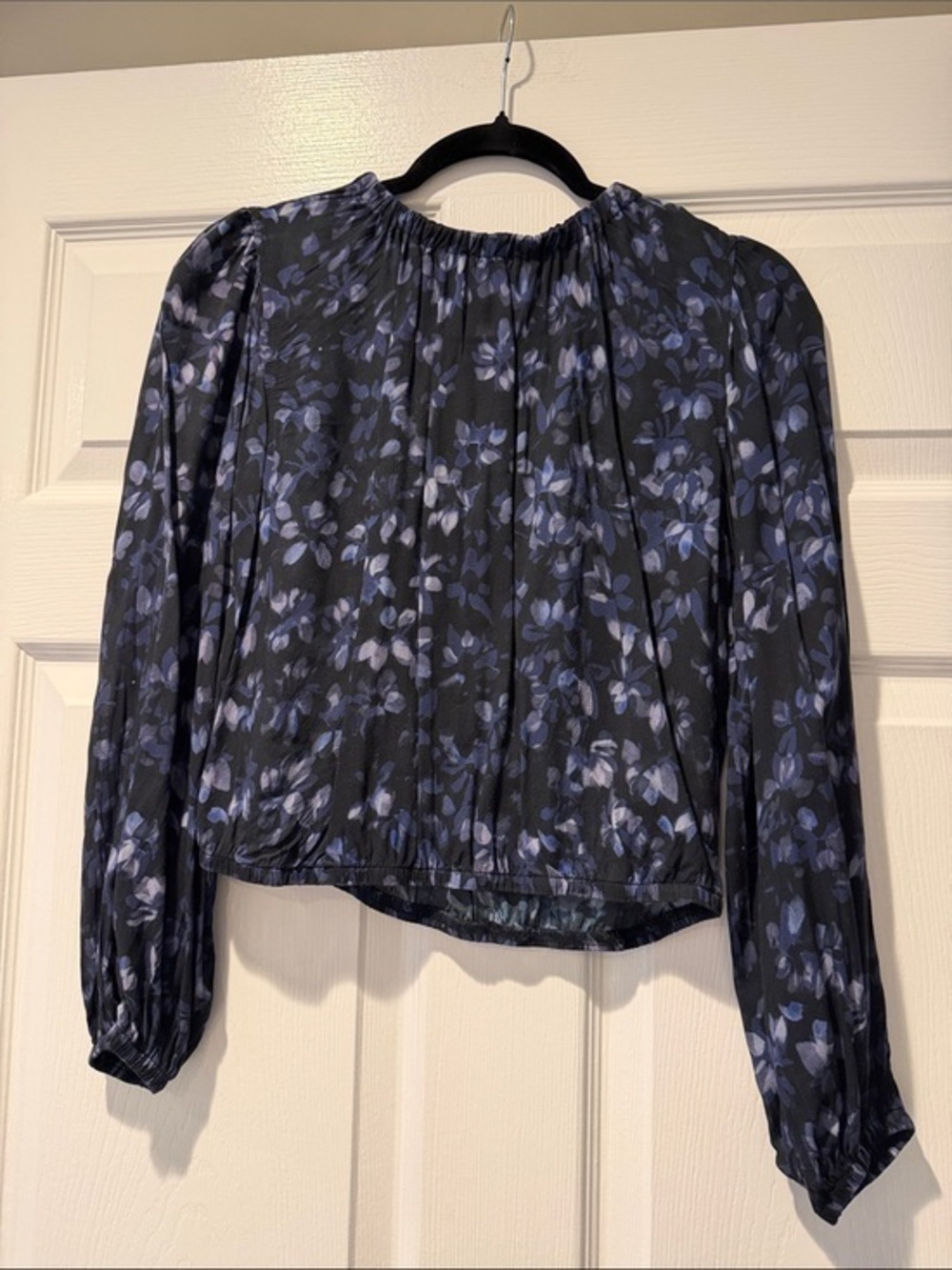 Bella Dahl Black Blouse with Blue Floral Print - Picture 1 of 6